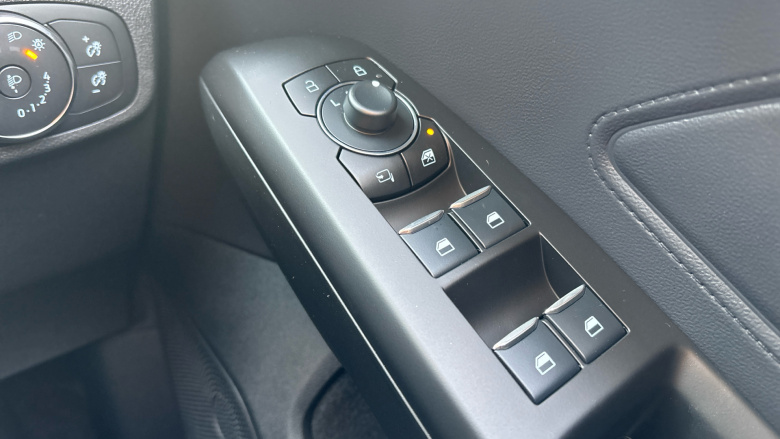 Ford Focus 1.0 EcoBoost Hybrid mHEV 155 ST-Line 5dr Auto Petrol Hatchback